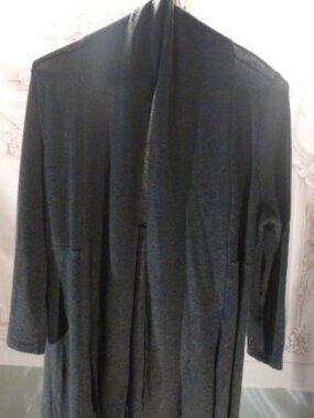 Studio Y gray open front cardigan